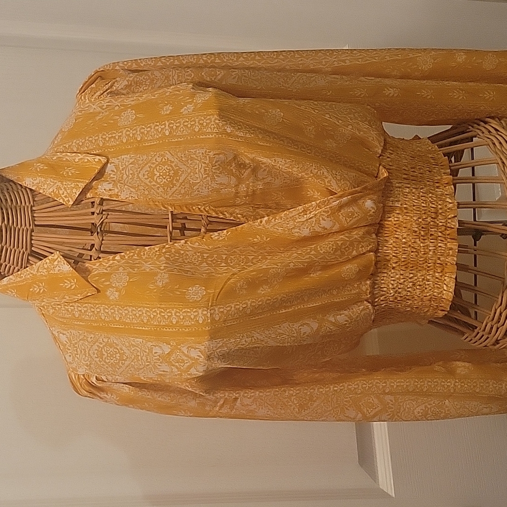 Forever 21 Surplice front Top
